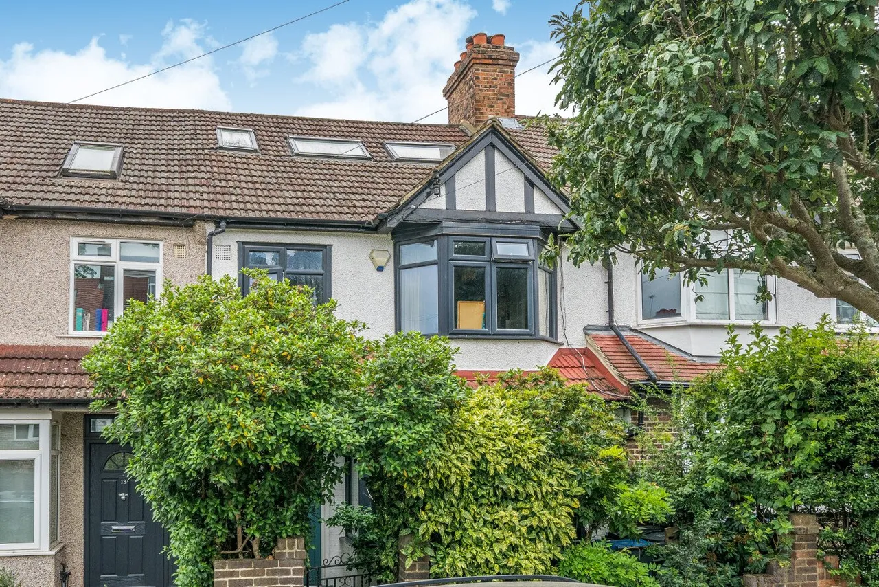 5 bed house for sale — Wharncliffe Gardens, South Norwood, London, SE25