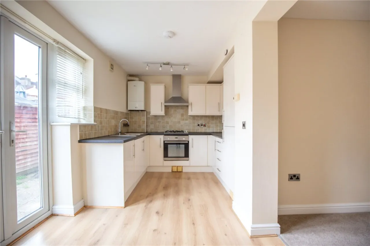 Beverley Road, Horfield, BS7, photo 2