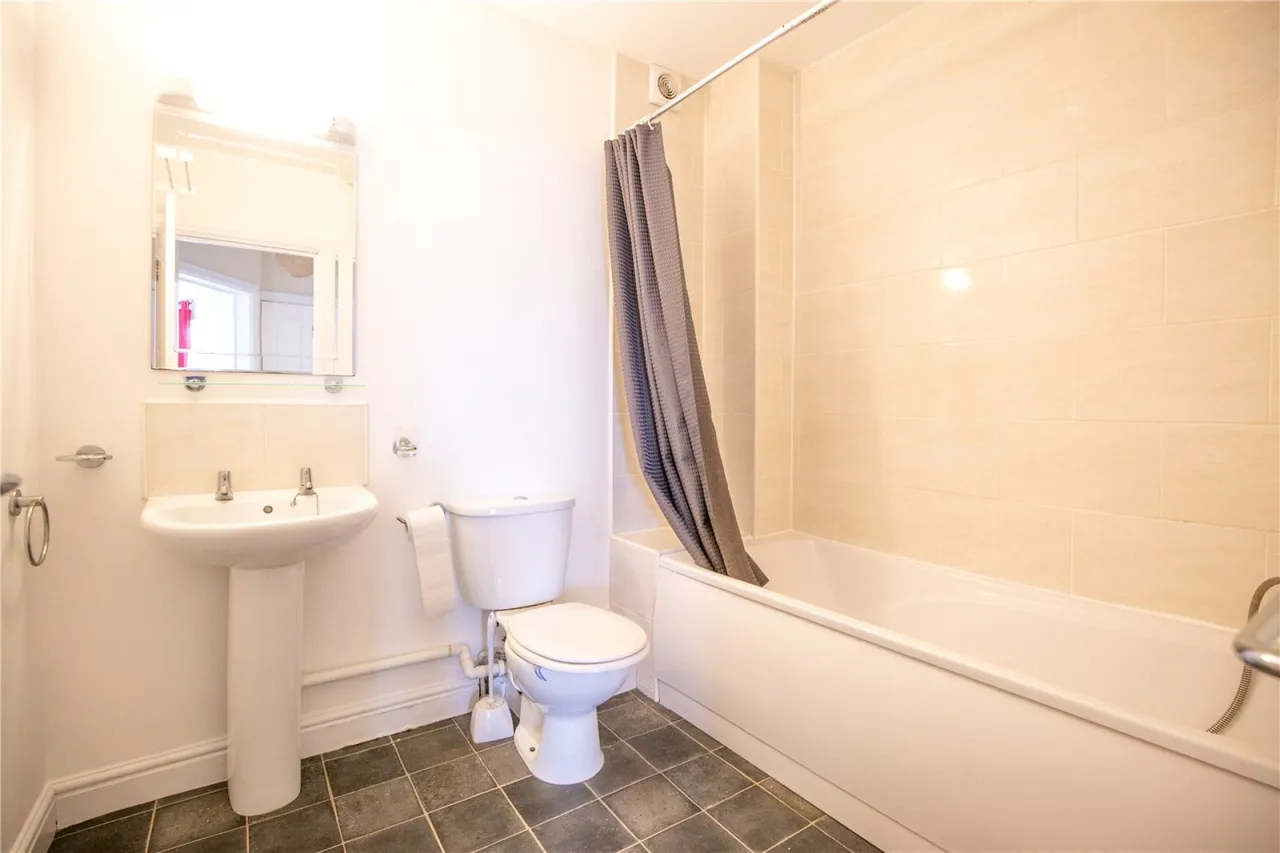Beverley Road, Horfield, BS7, photo 11