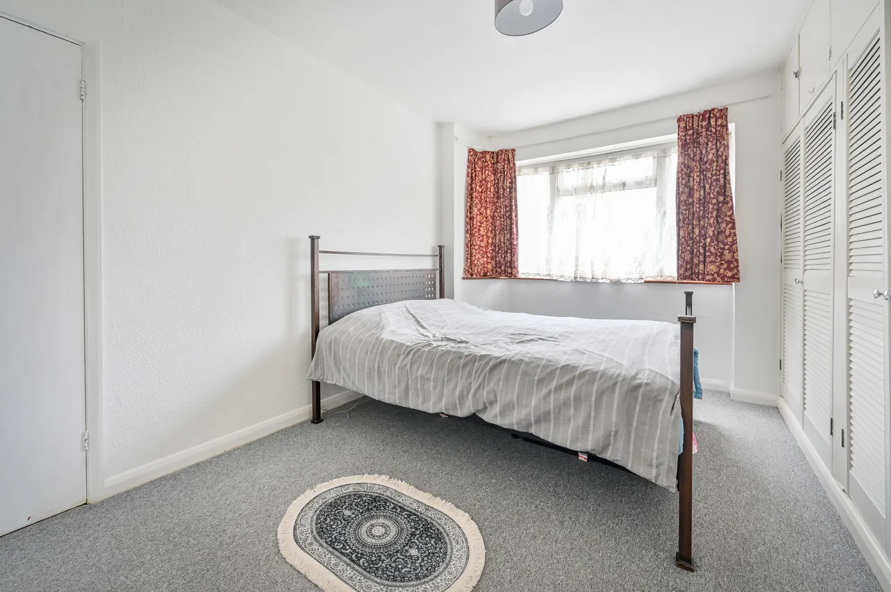 Woking, GU22, photo 15