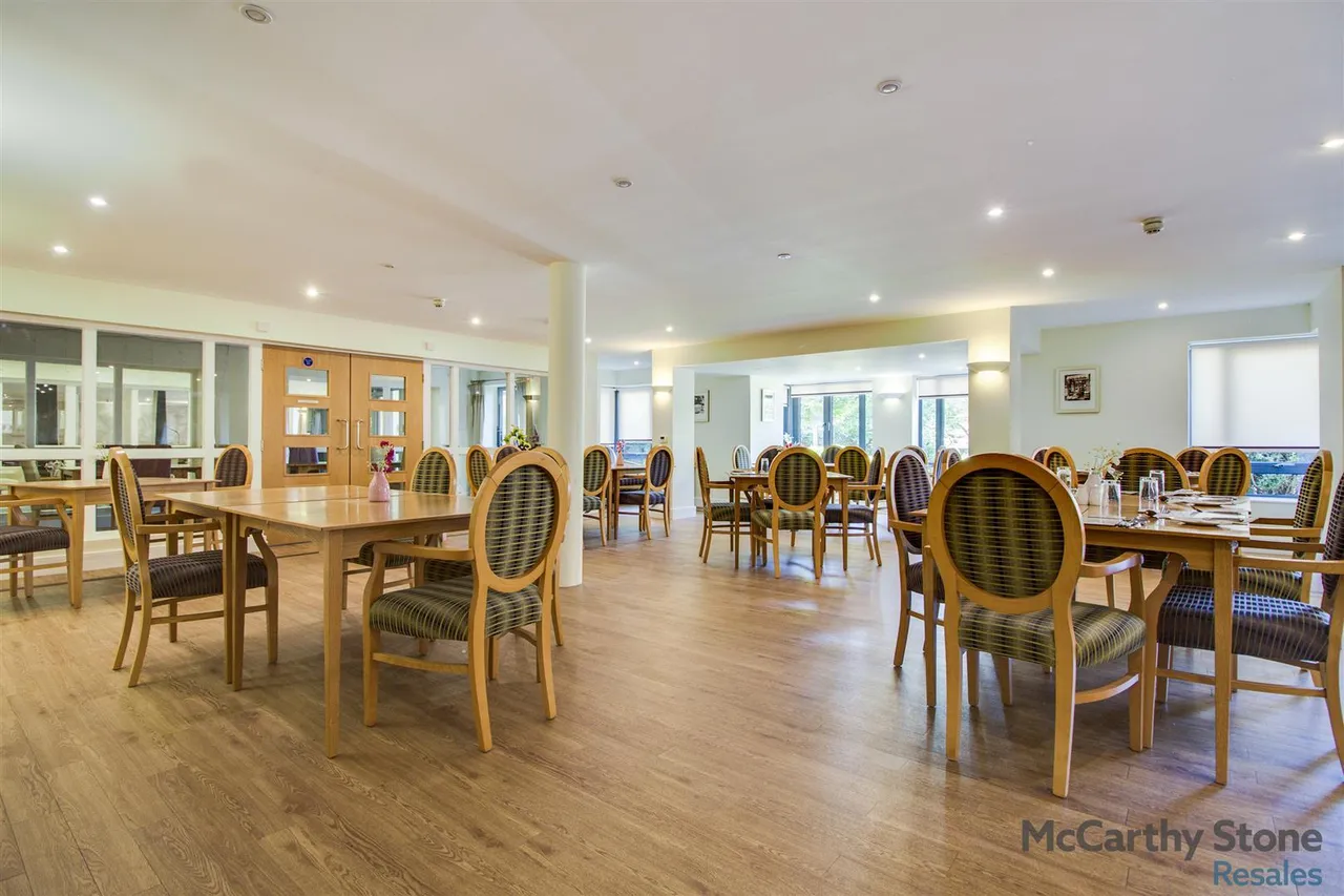 Darkes Lane, Potters Bar, EN6, photo 10