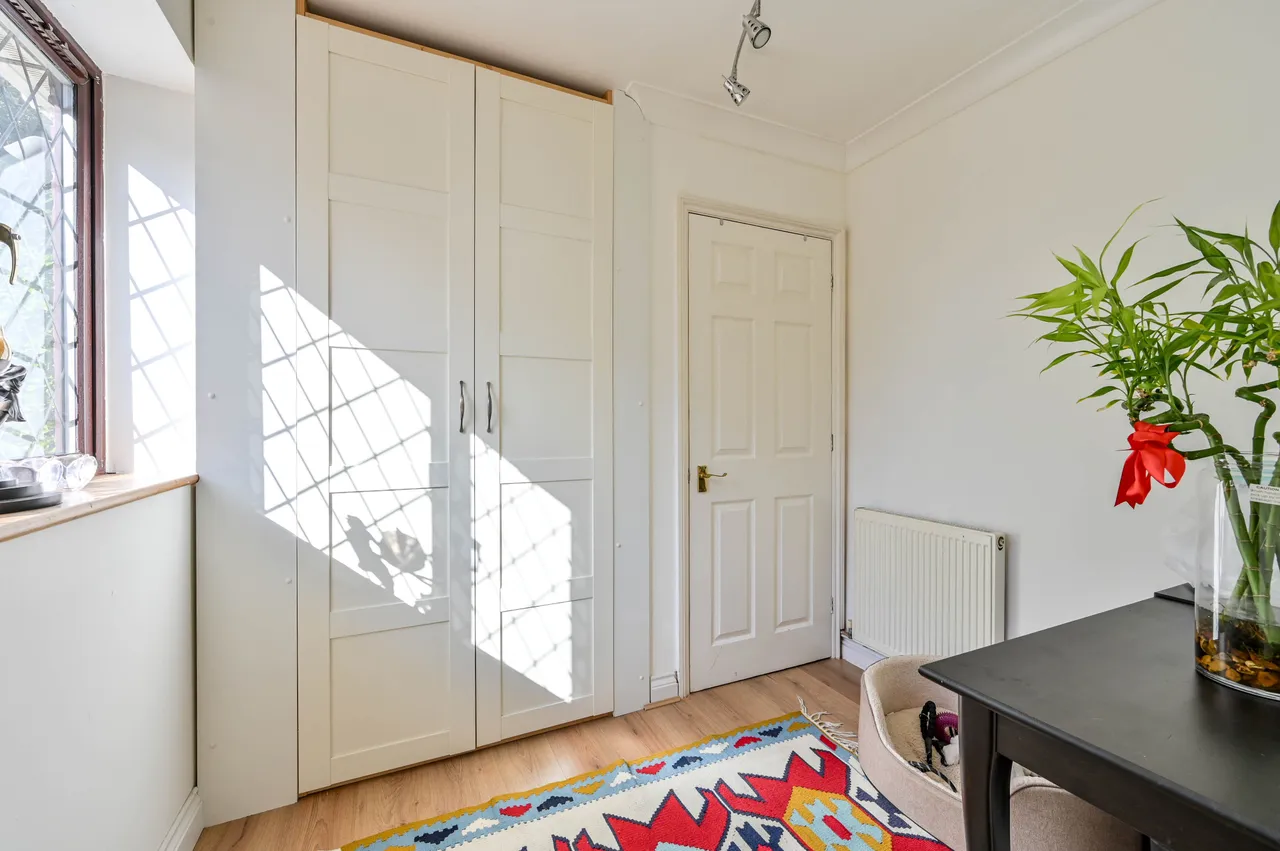 Fernvale, Elm Hill, Guildford, photo 11