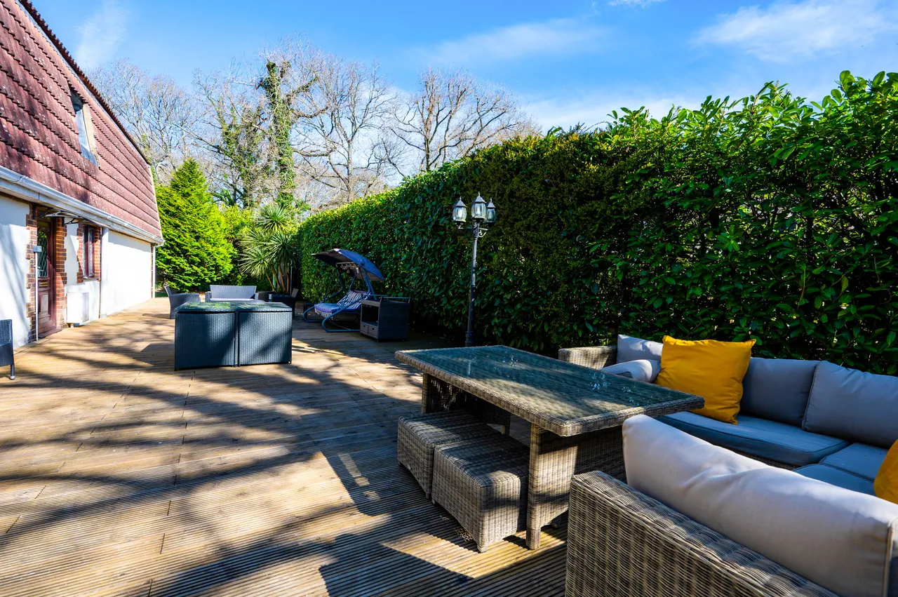Fernvale, Elm Hill, Guildford, photo 12