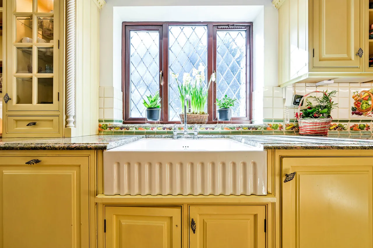 Fernvale, Elm Hill, Guildford, photo 7