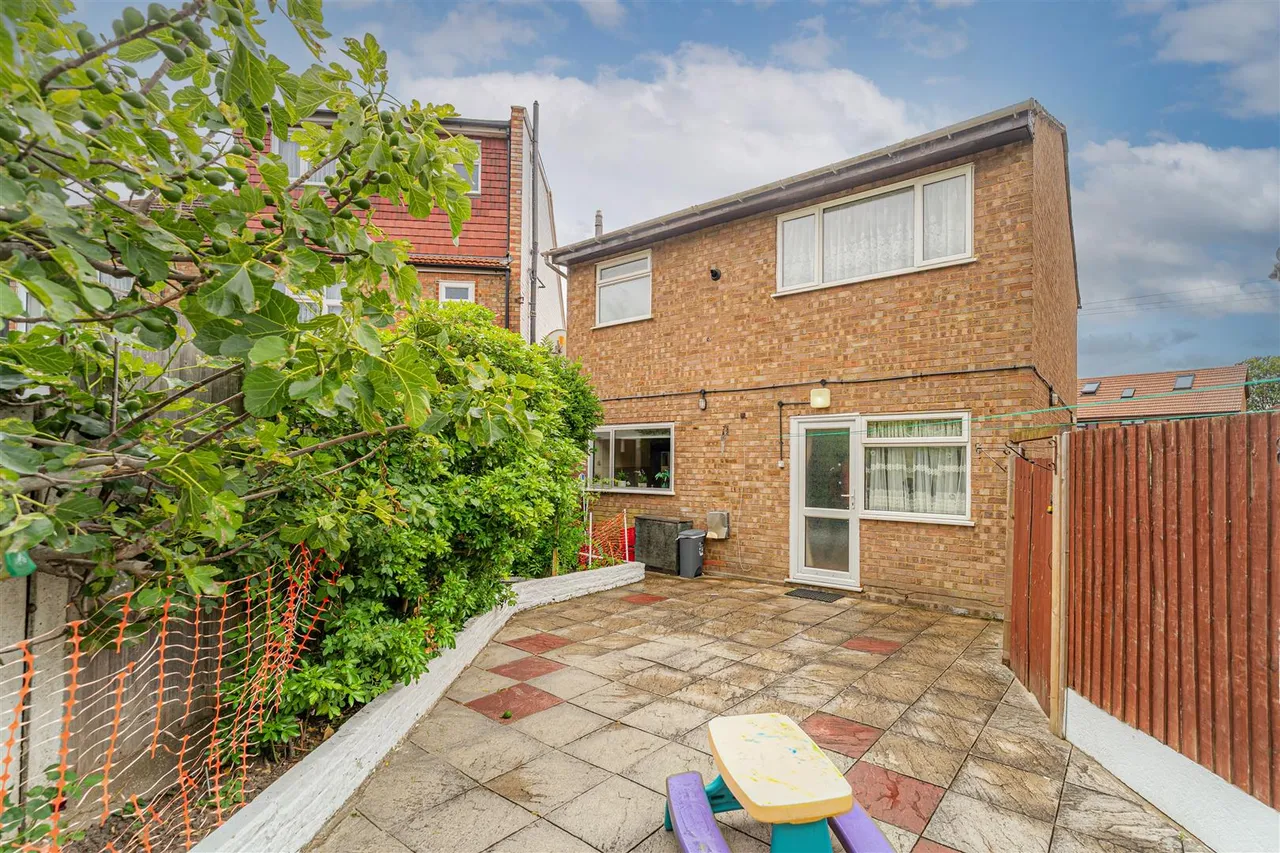 Galliard Road, Edmonton, N9, photo 8