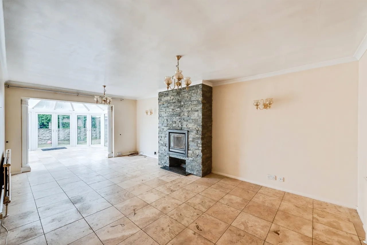 High Street, Watchfield, SN6, photo 4