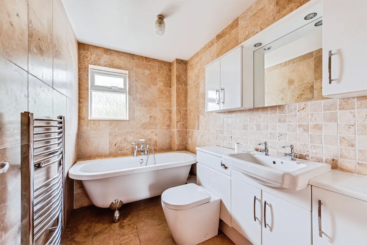 High Street, Watchfield, SN6, photo 19