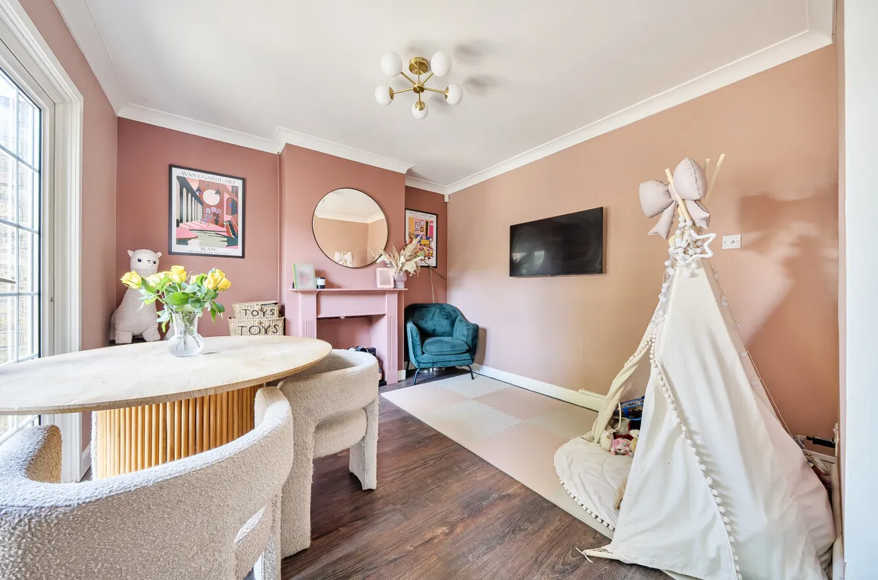 Axminster Crescent, DA16, photo 3