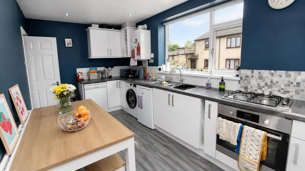 Fletton Terrace, Undercliffe, photo 5
