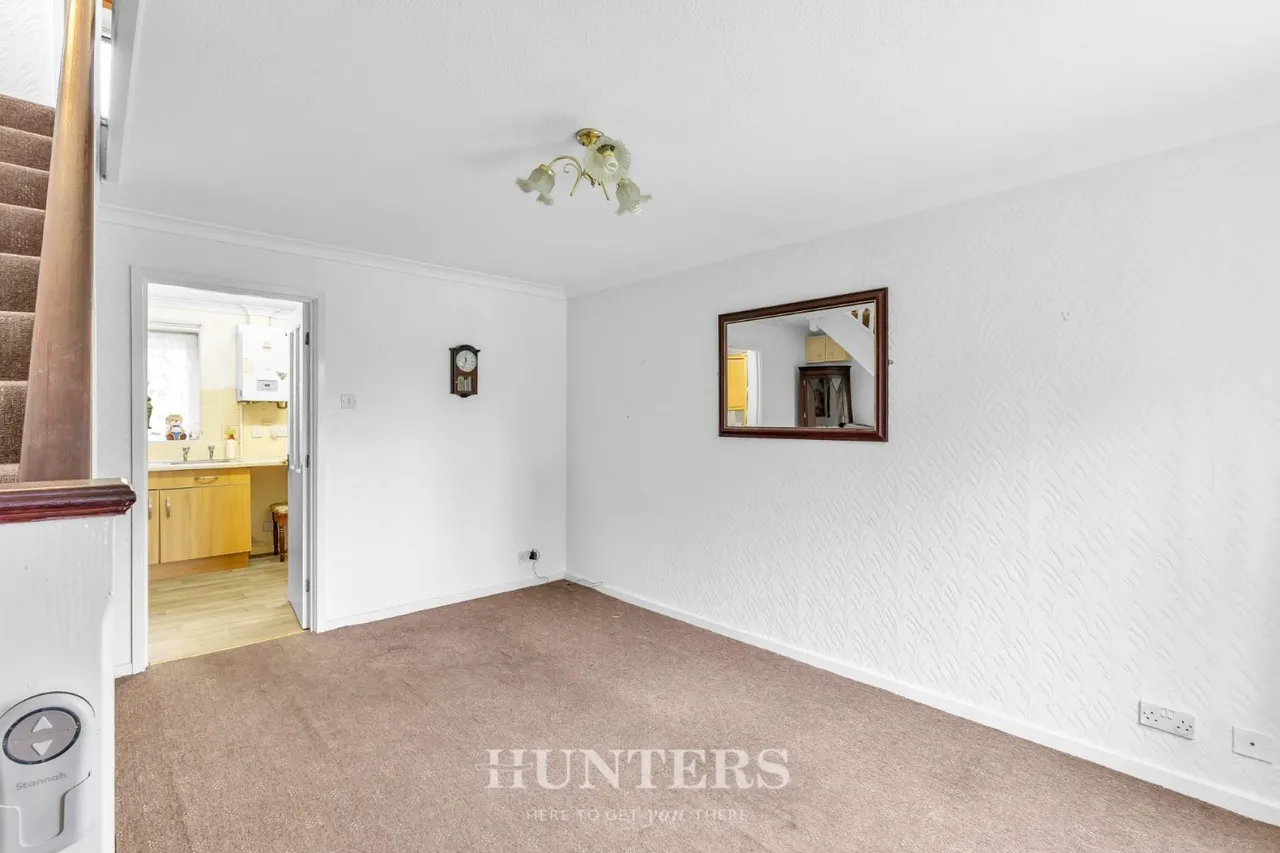 Hembury Close, Middleton, Manchester, photo 5