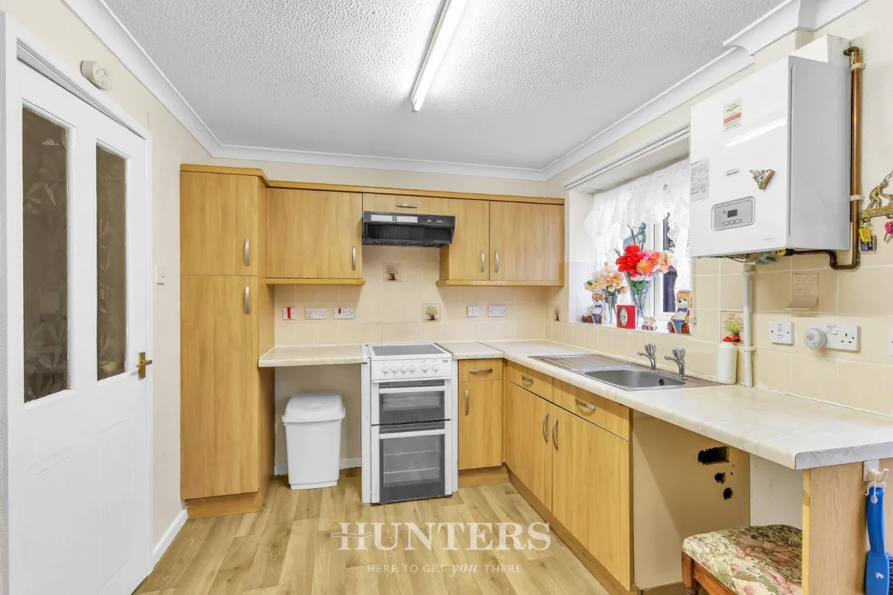 Hembury Close, Middleton, Manchester, photo 8