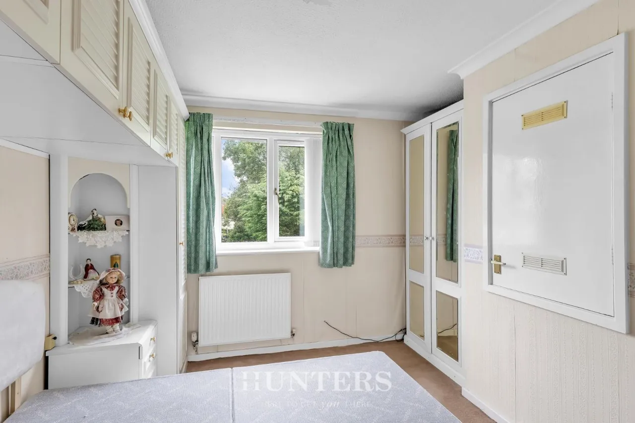 Hembury Close, Middleton, Manchester, photo 12