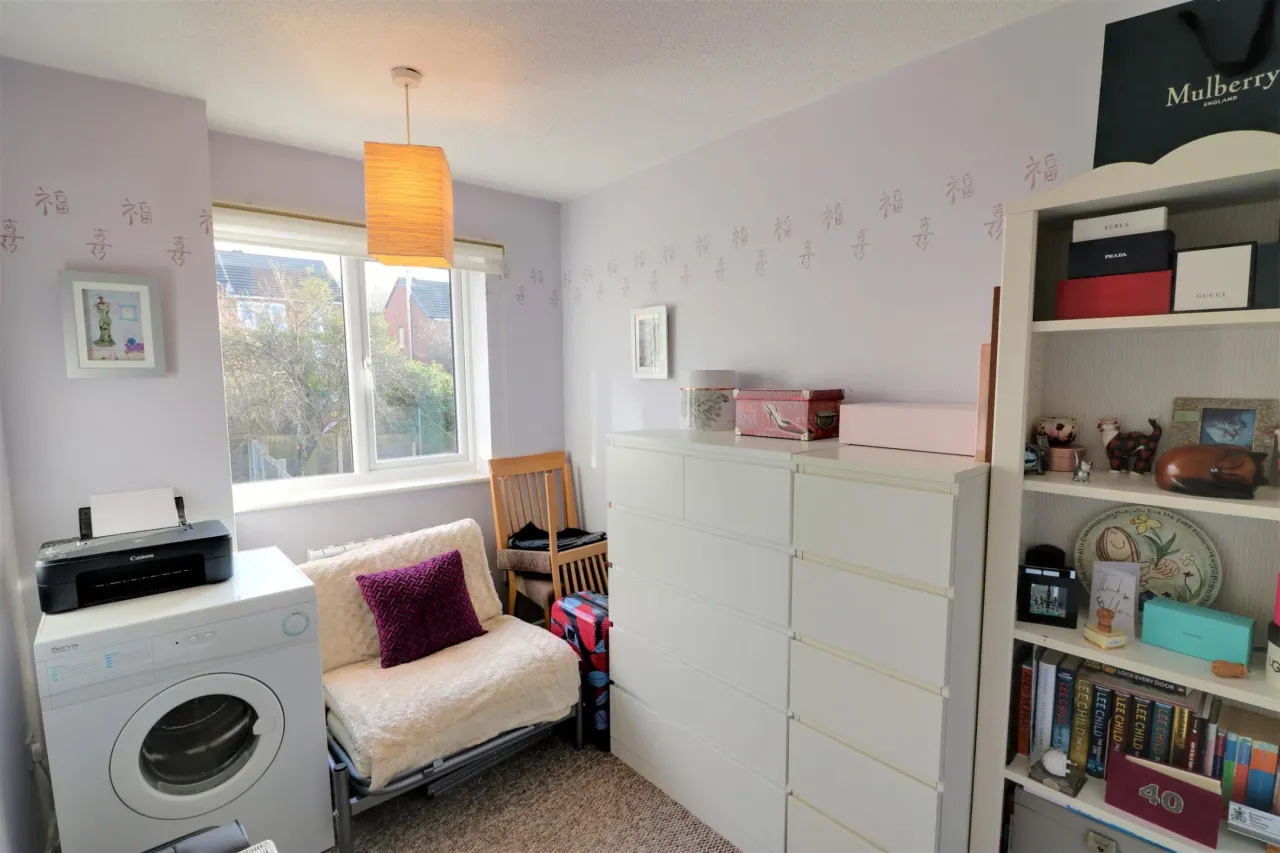 Holt Crescent, Cannock, photo 9