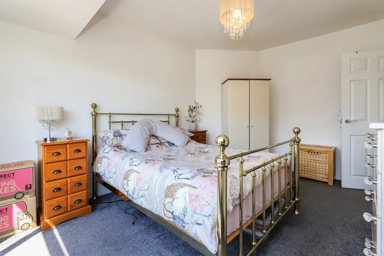 Havacre Lane, Coseley, WV14, photo 10