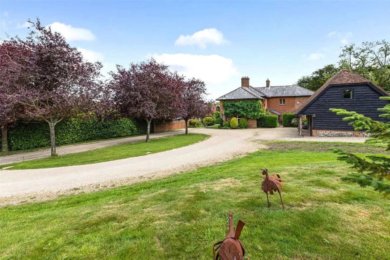 Plomer Green Lane, Downley Common, HP13, photo 19