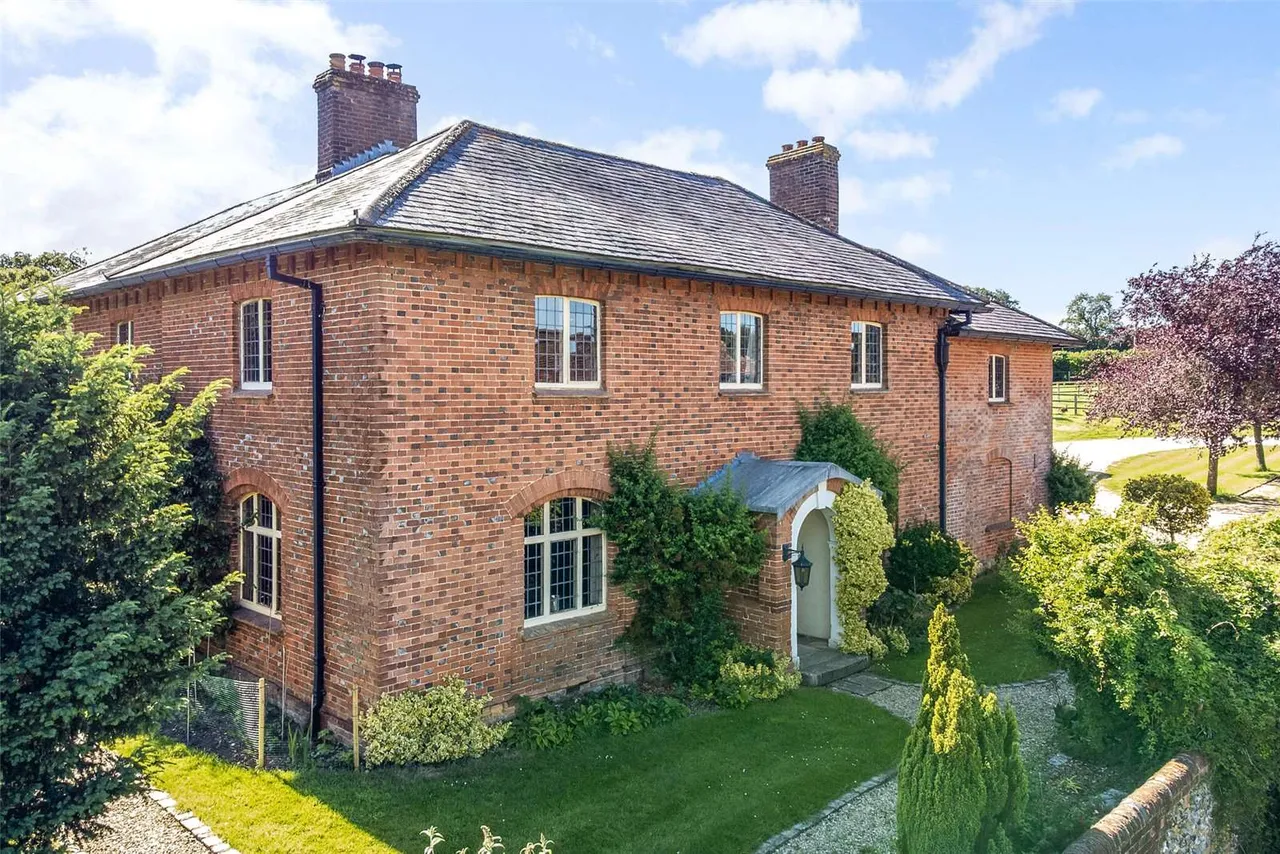 5 bed house for sale, Plomer Green Lane, Downley Common, HP13