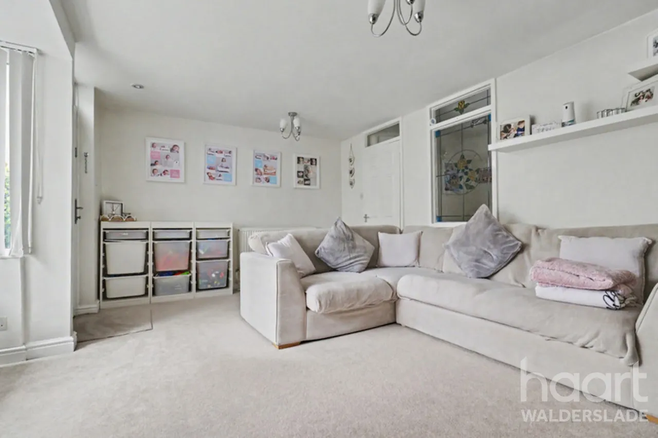 Slade Close, Lordswood, ME5, photo 2