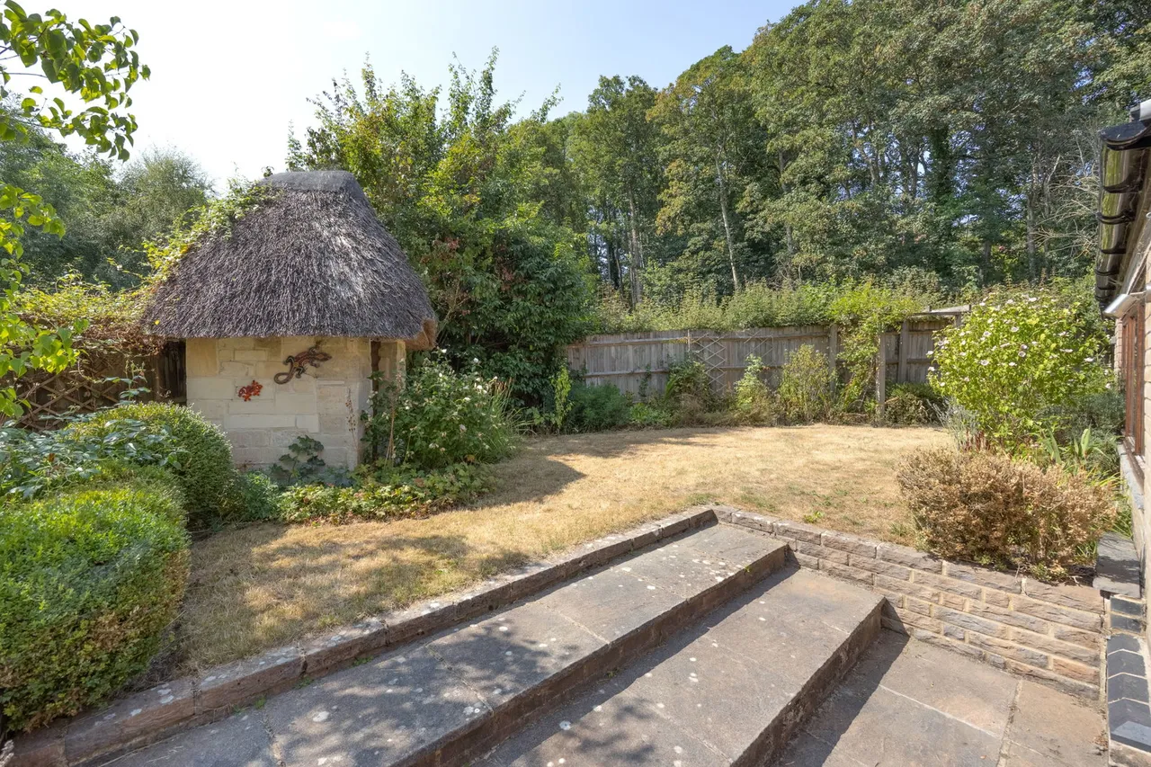 Beechwood, Market Lavington, SN10, photo 2