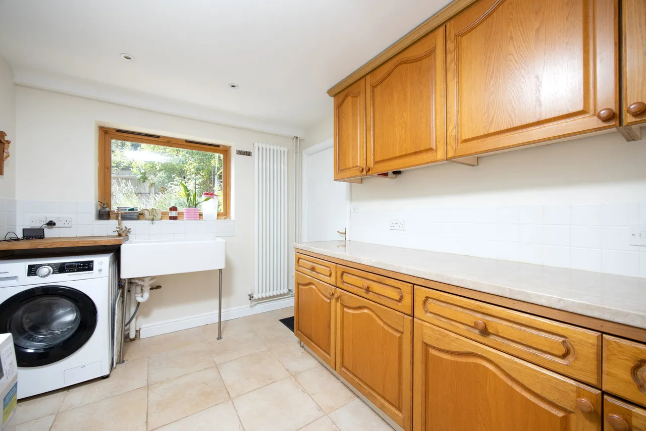 Beechwood, Market Lavington, SN10, photo 13