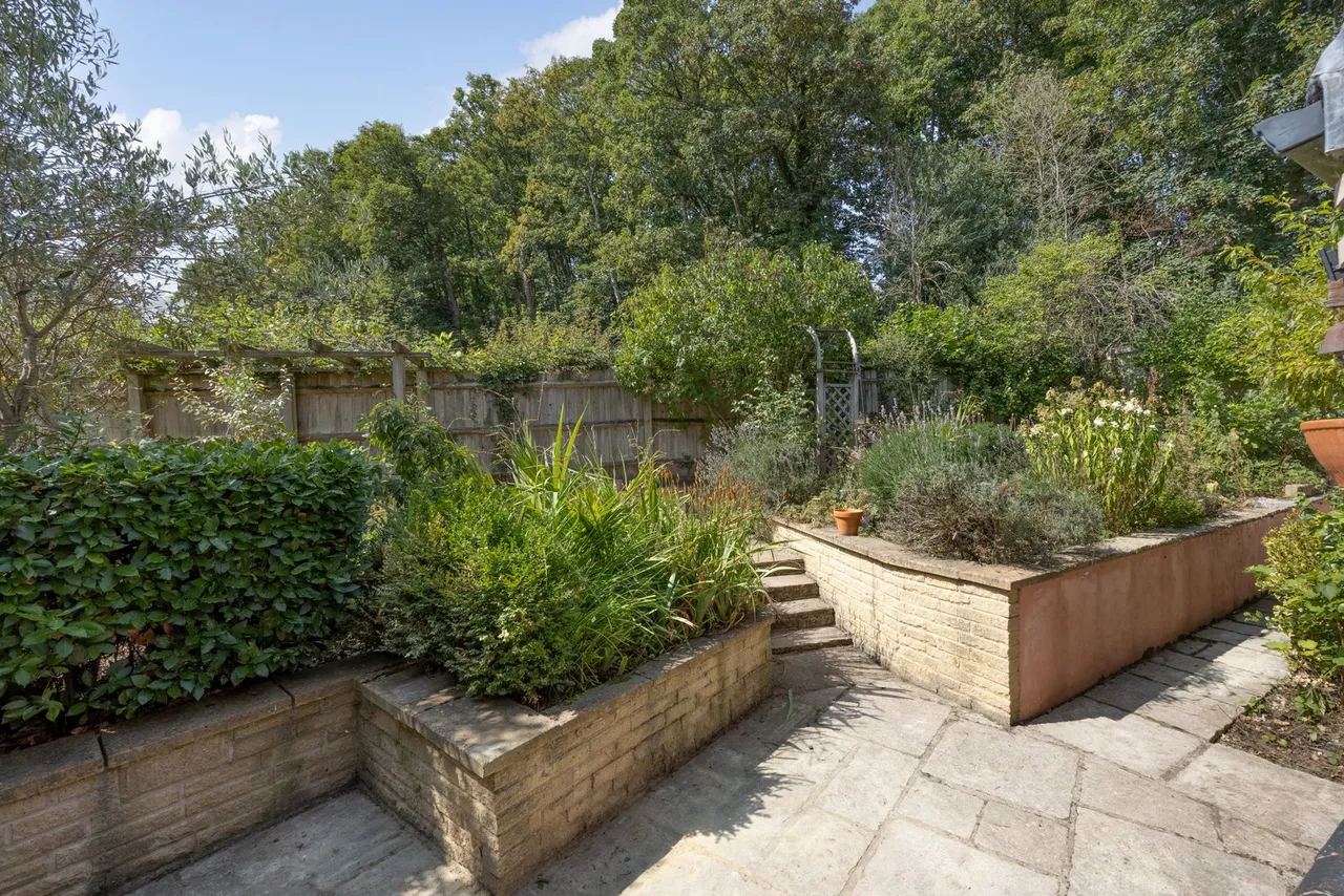 Beechwood, Market Lavington, SN10, photo 58