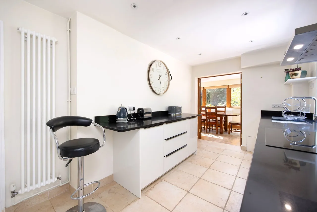 Beechwood, Market Lavington, SN10, photo 6