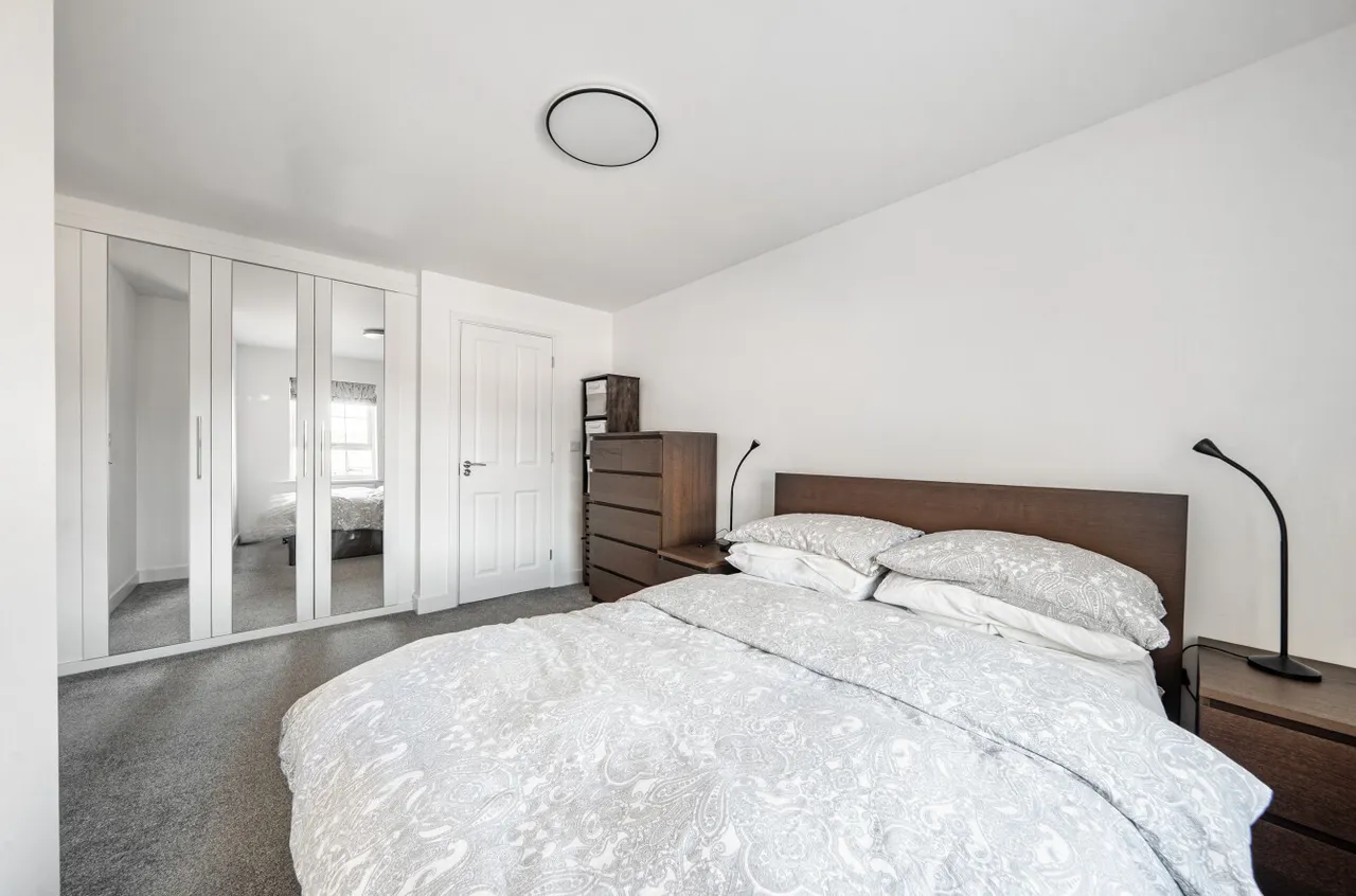 Titchener Way, Hook, RG27, photo 15