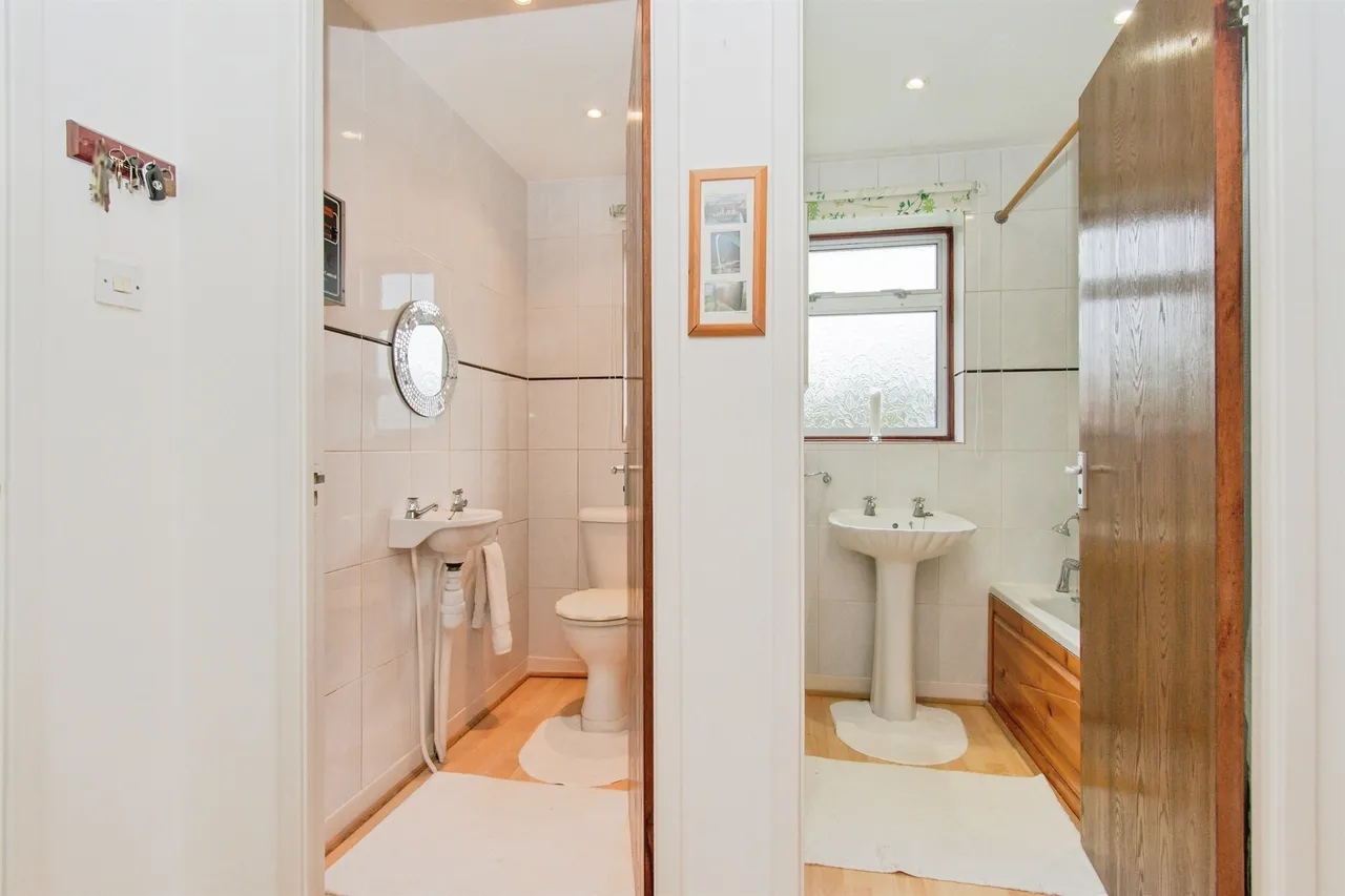 The Copse, Featherstone, WF7, photo 11