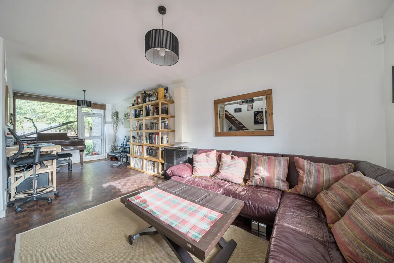 Nursery Road, HA5, photo 5