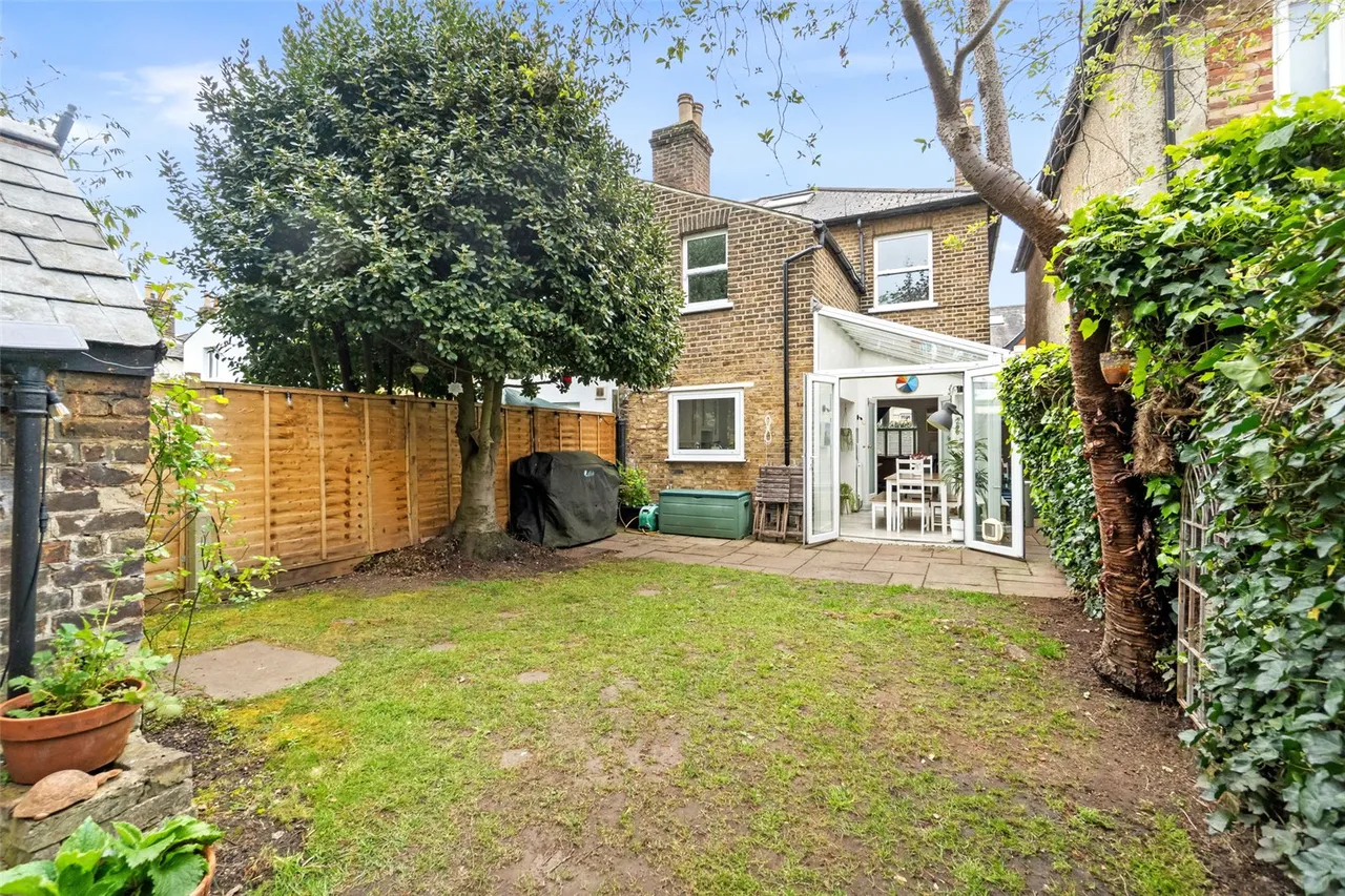 Oldfield Road, Hampton, TW12 2AE, photo 13