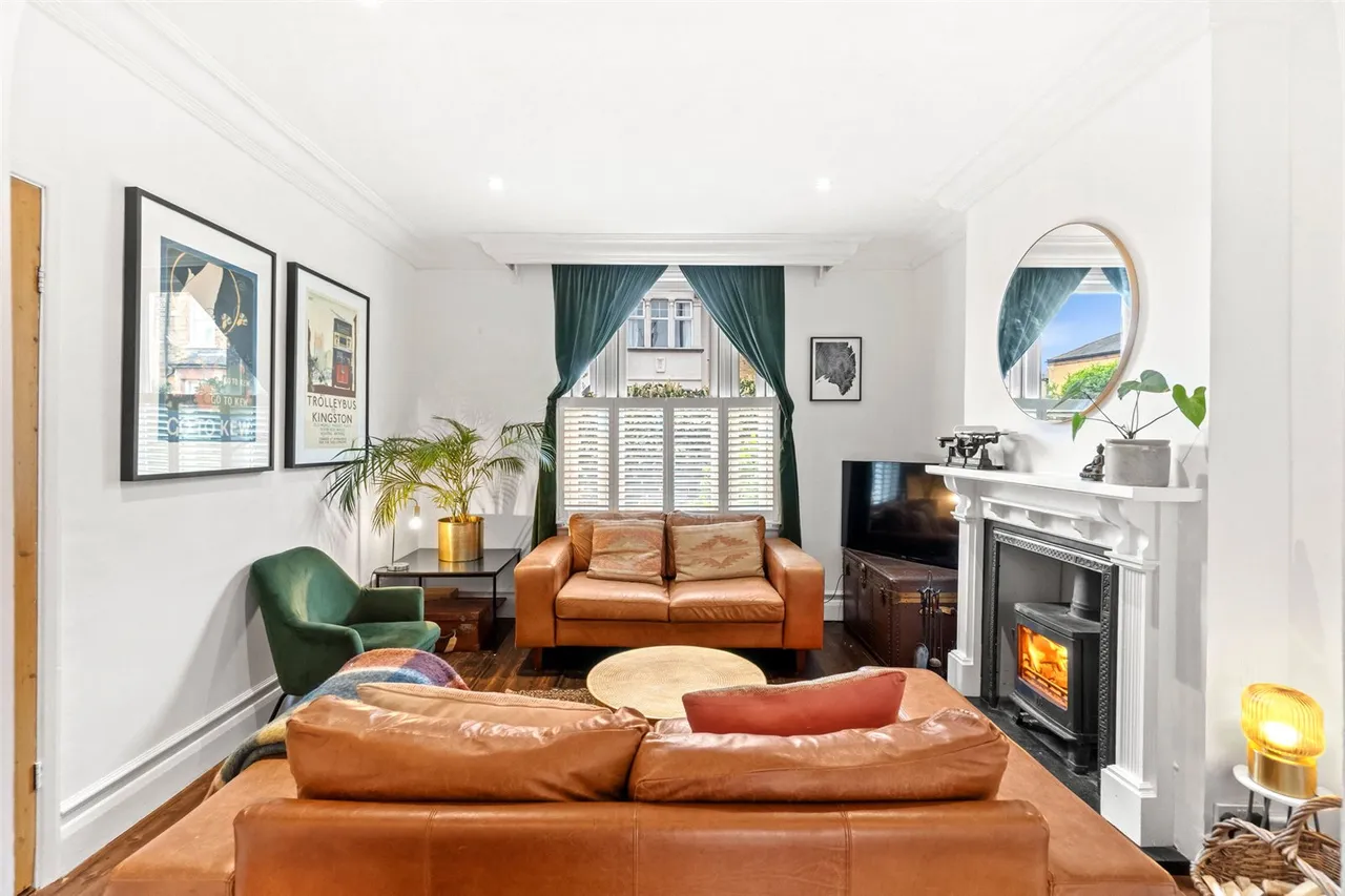 Oldfield Road, Hampton, TW12 2AE, photo 3
