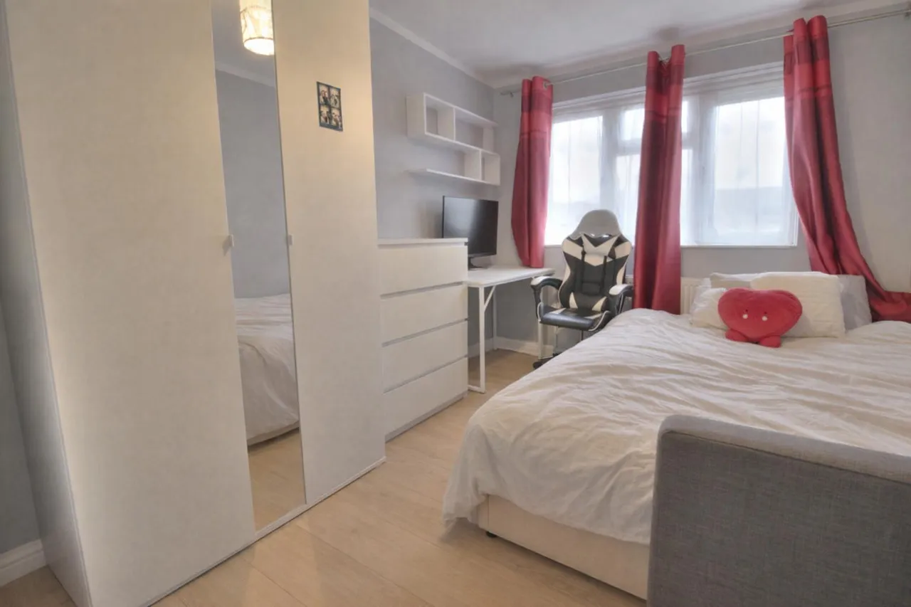 Talland Avenue, Milton Keynes, MK6, photo 8