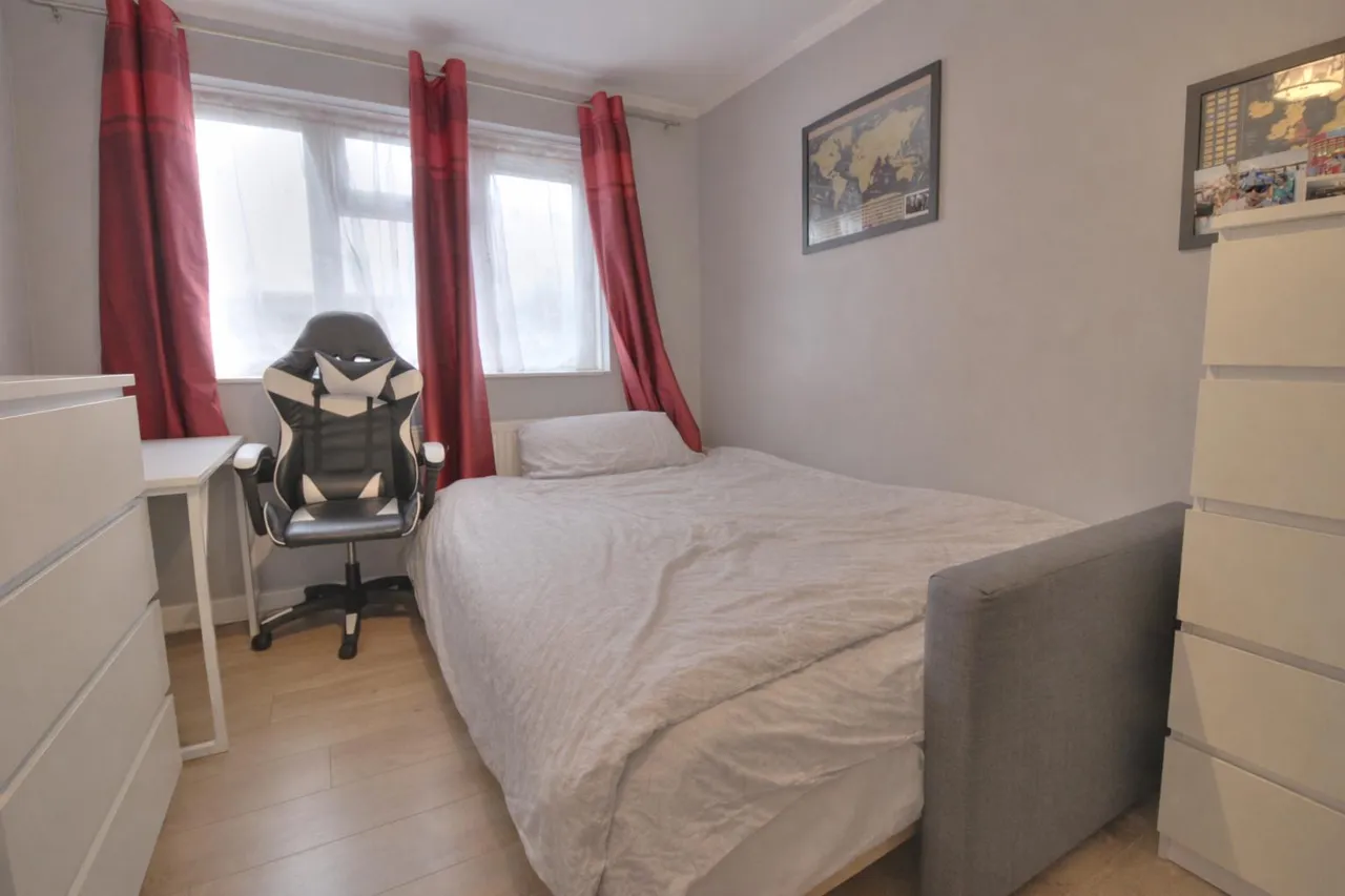 Talland Avenue, Milton Keynes, MK6, photo 9