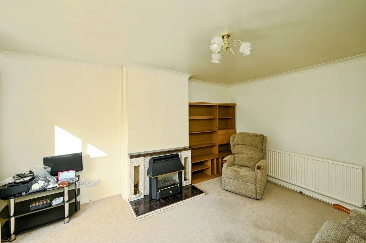Rowan Drive, Kirkby-in-Ashfield, NG17, photo 6