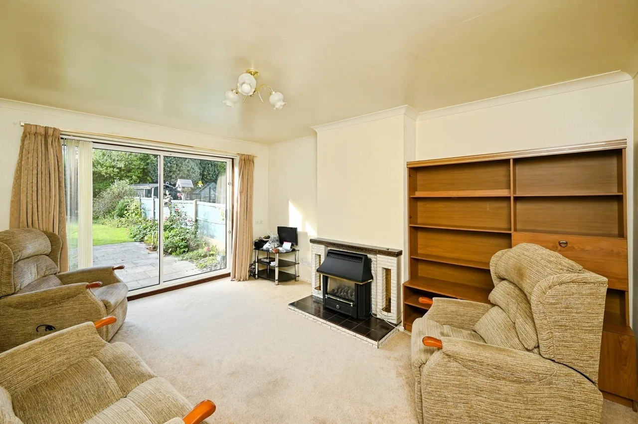Rowan Drive, Kirkby-in-Ashfield, NG17, photo 5