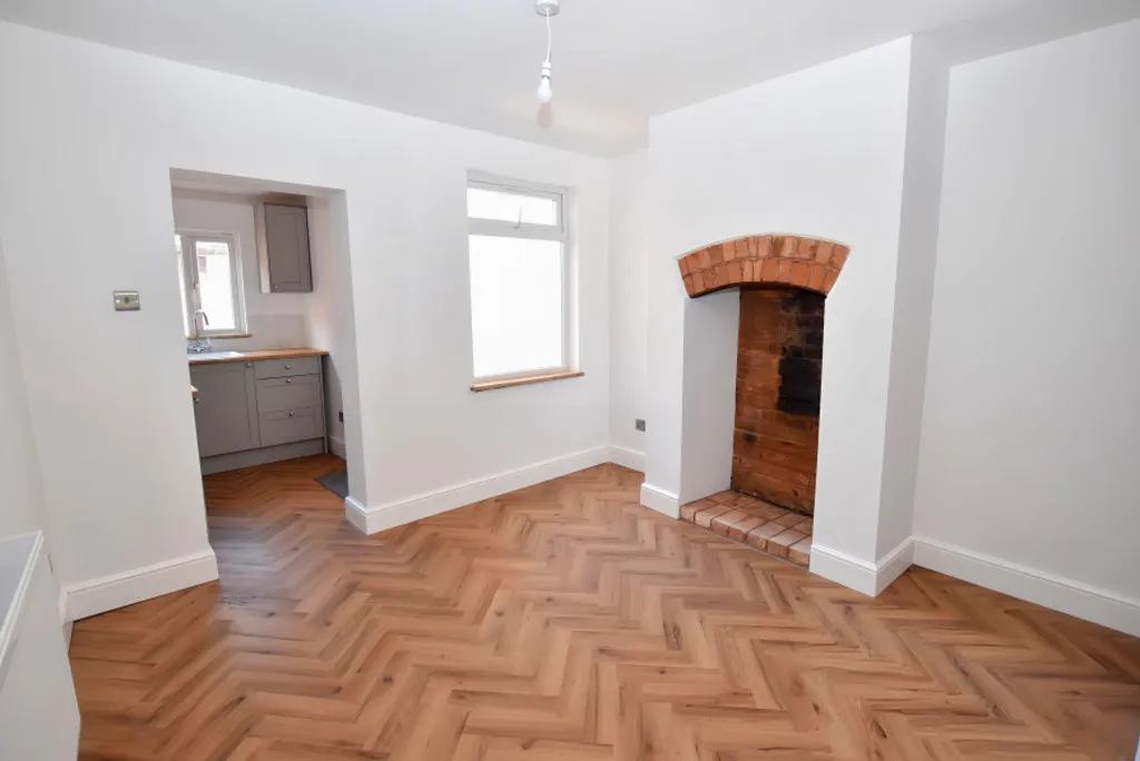 Frogmore Road, Market Drayton, photo 6