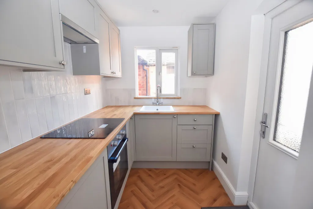 Frogmore Road, Market Drayton, photo 8