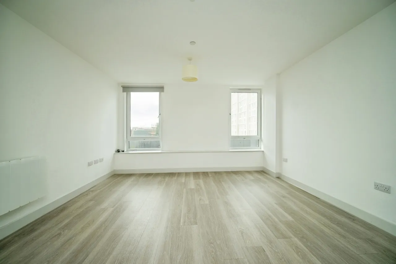 The Ring, Bracknell, RG12, photo 3