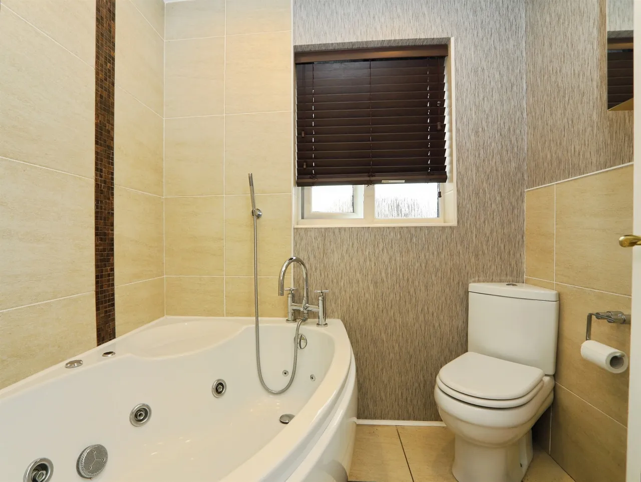 Clos Cwm Garw Caerphilly, CF83, photo 16