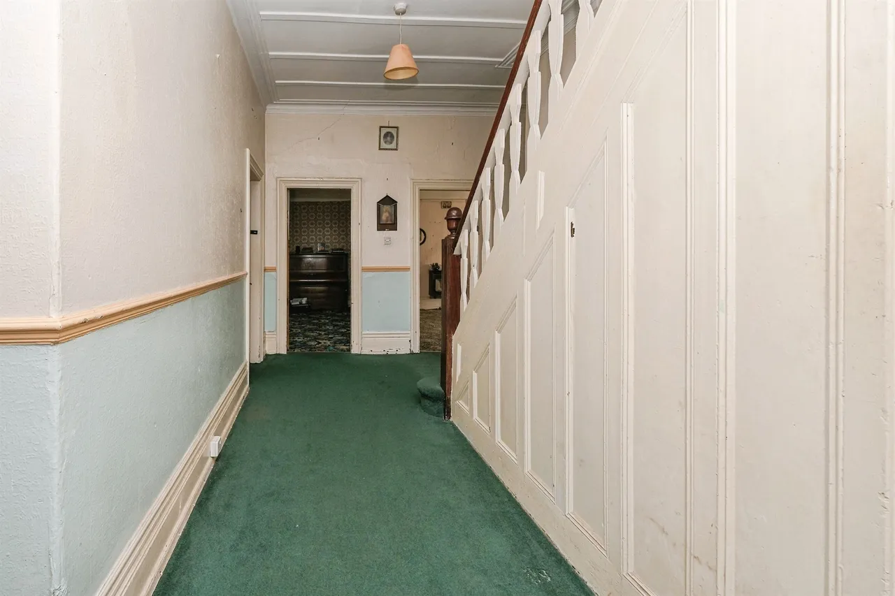 Queens Drive, Mossley Hill, Liverpool, photo 3