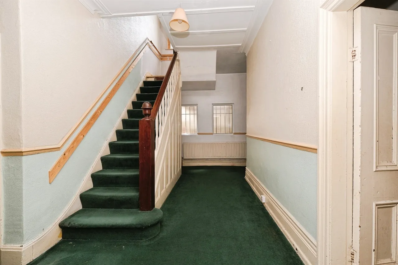 Queens Drive, Mossley Hill, Liverpool, photo 2