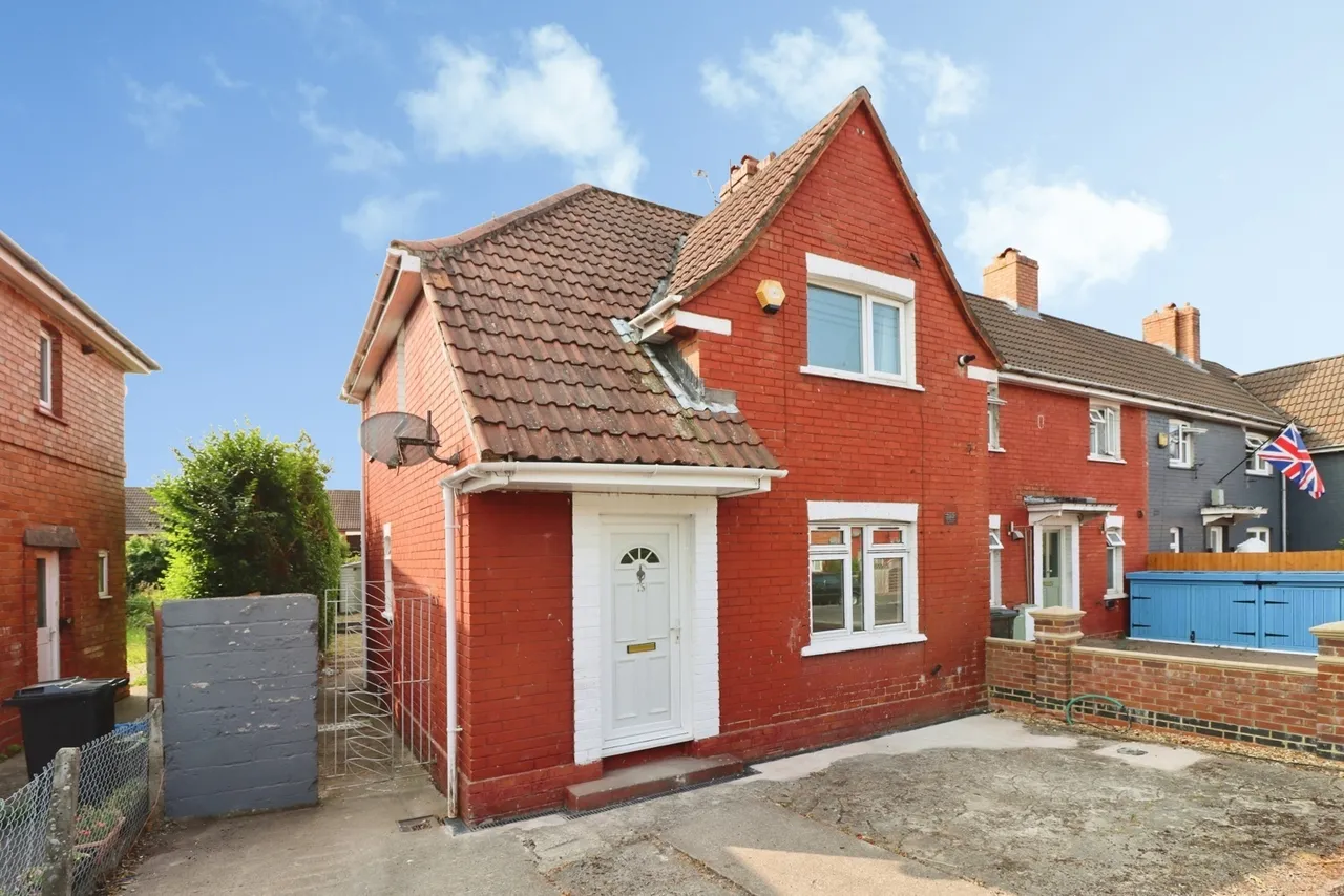 3 bed house for sale — Ringwood Crescent, Bristol, Somerset, BS10