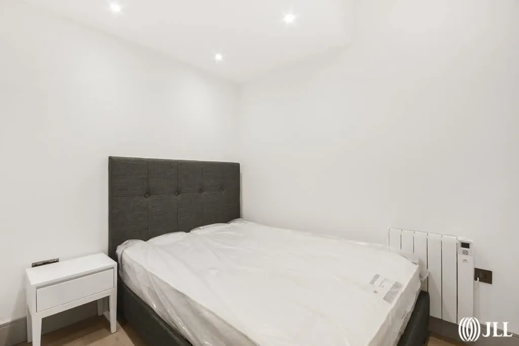 Clapham Road, London, SW9, photo 7