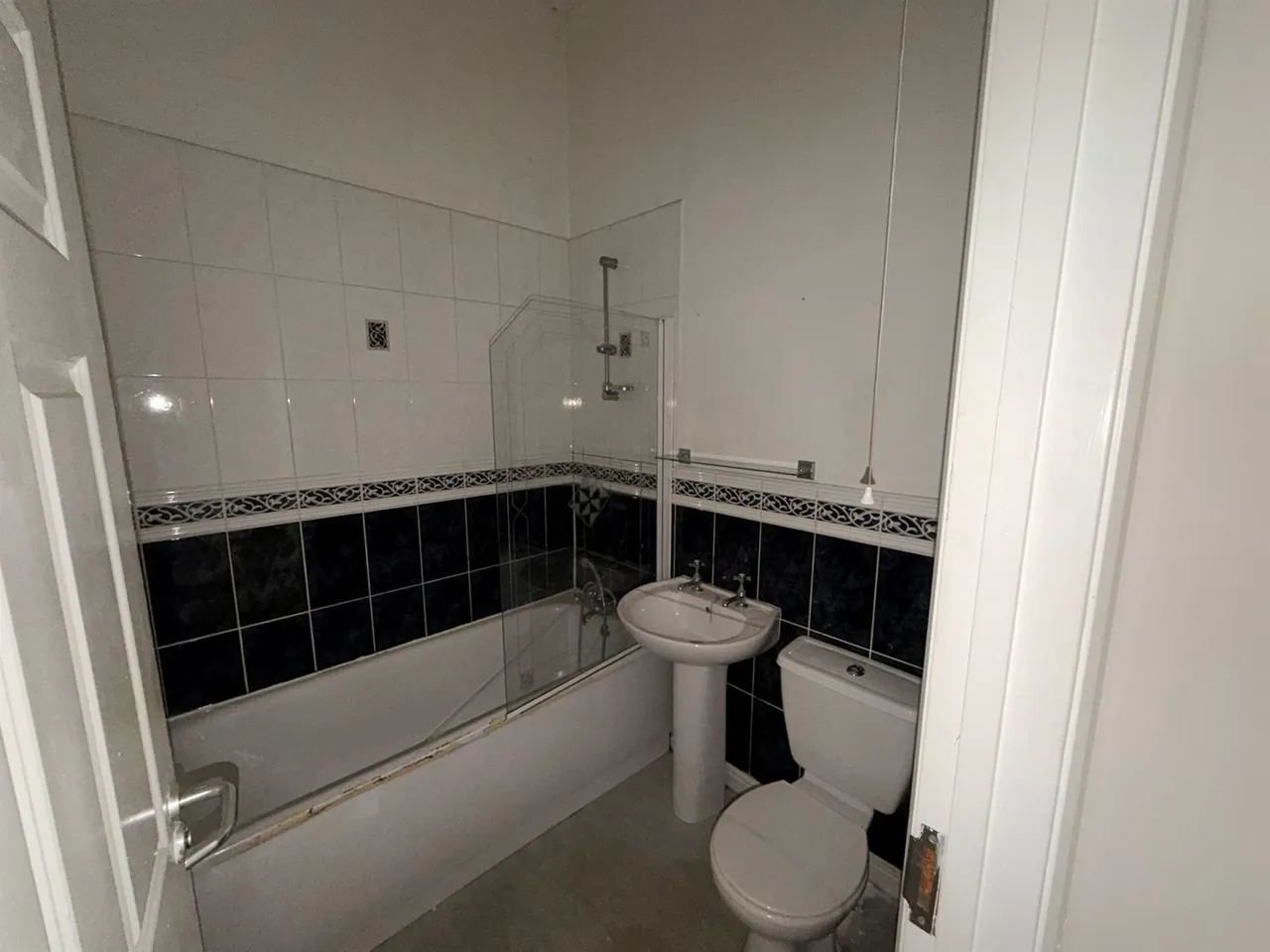 Mill Street, Pontypridd, CF37, photo 7