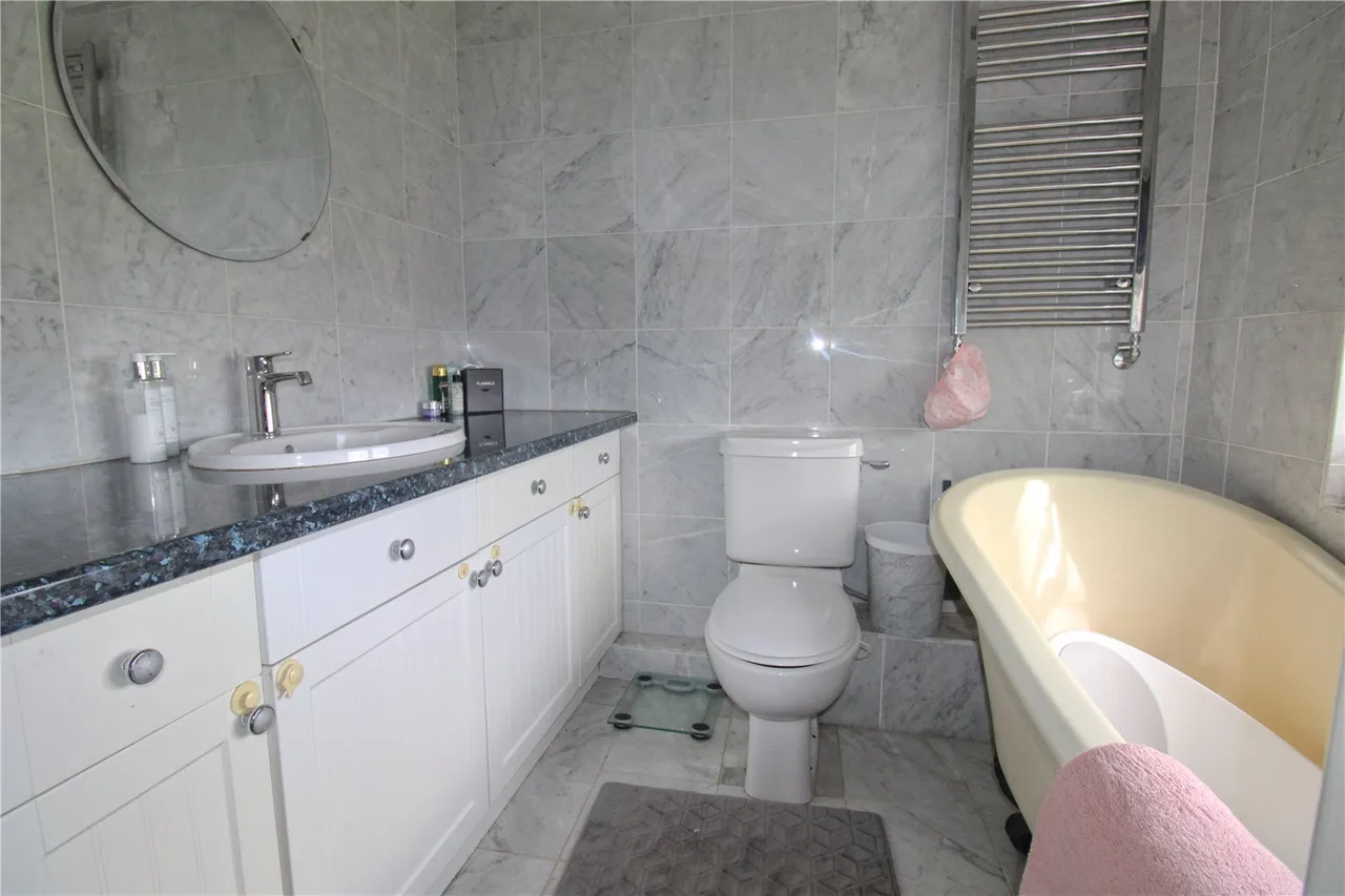Southwick, Trowbridge, photo 9