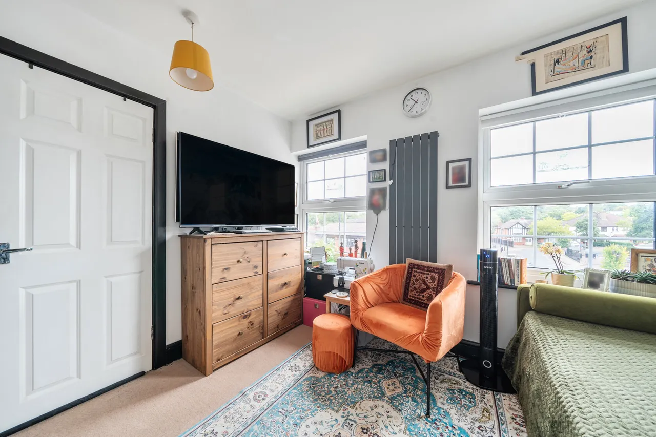 Marsh Road, Pinner, HA5, photo 3