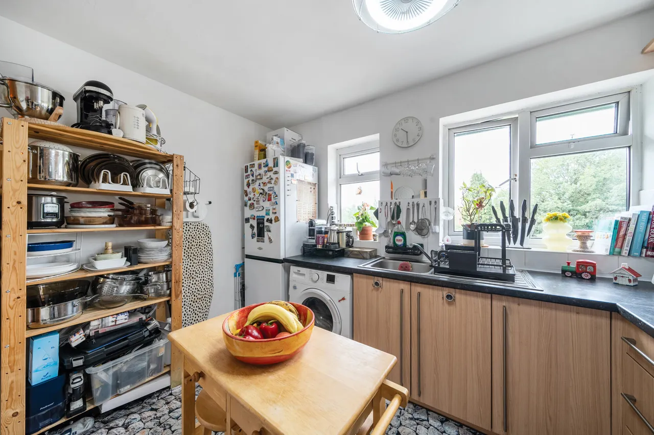 Marsh Road, Pinner, HA5, photo 11