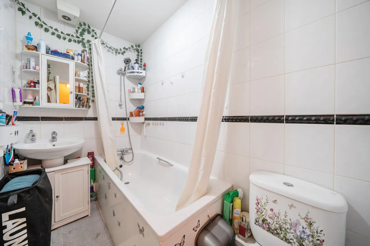 Marsh Road, Pinner, HA5, photo 9
