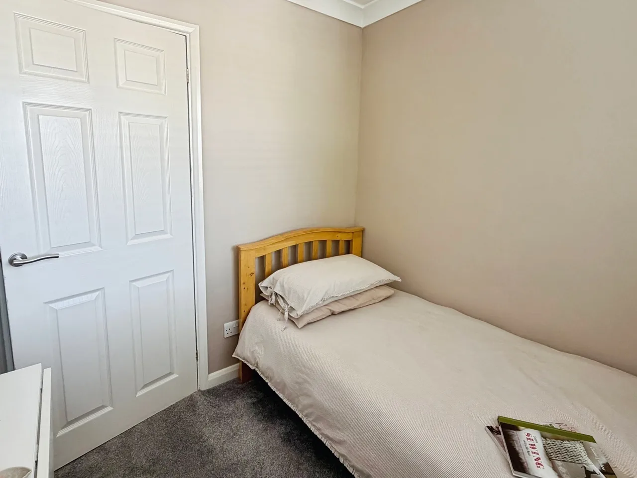 Tinkers Dell, East Goscote, LE7, photo 13