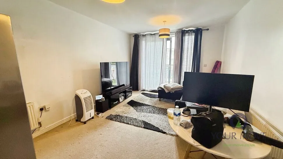 Dutton House Southmere Drive, London, SE2, photo 2