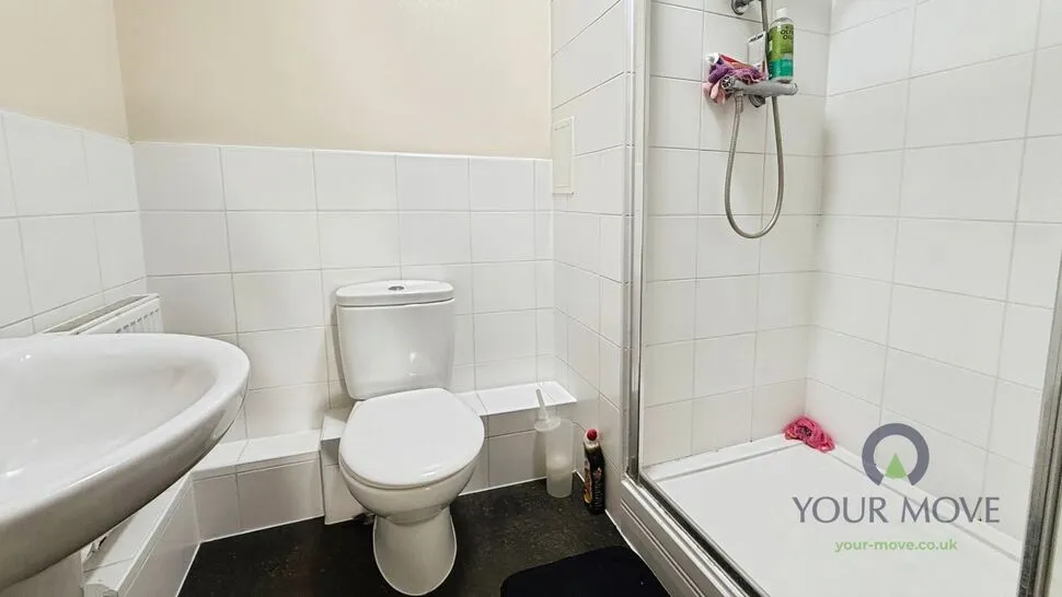Dutton House Southmere Drive, London, SE2, photo 7